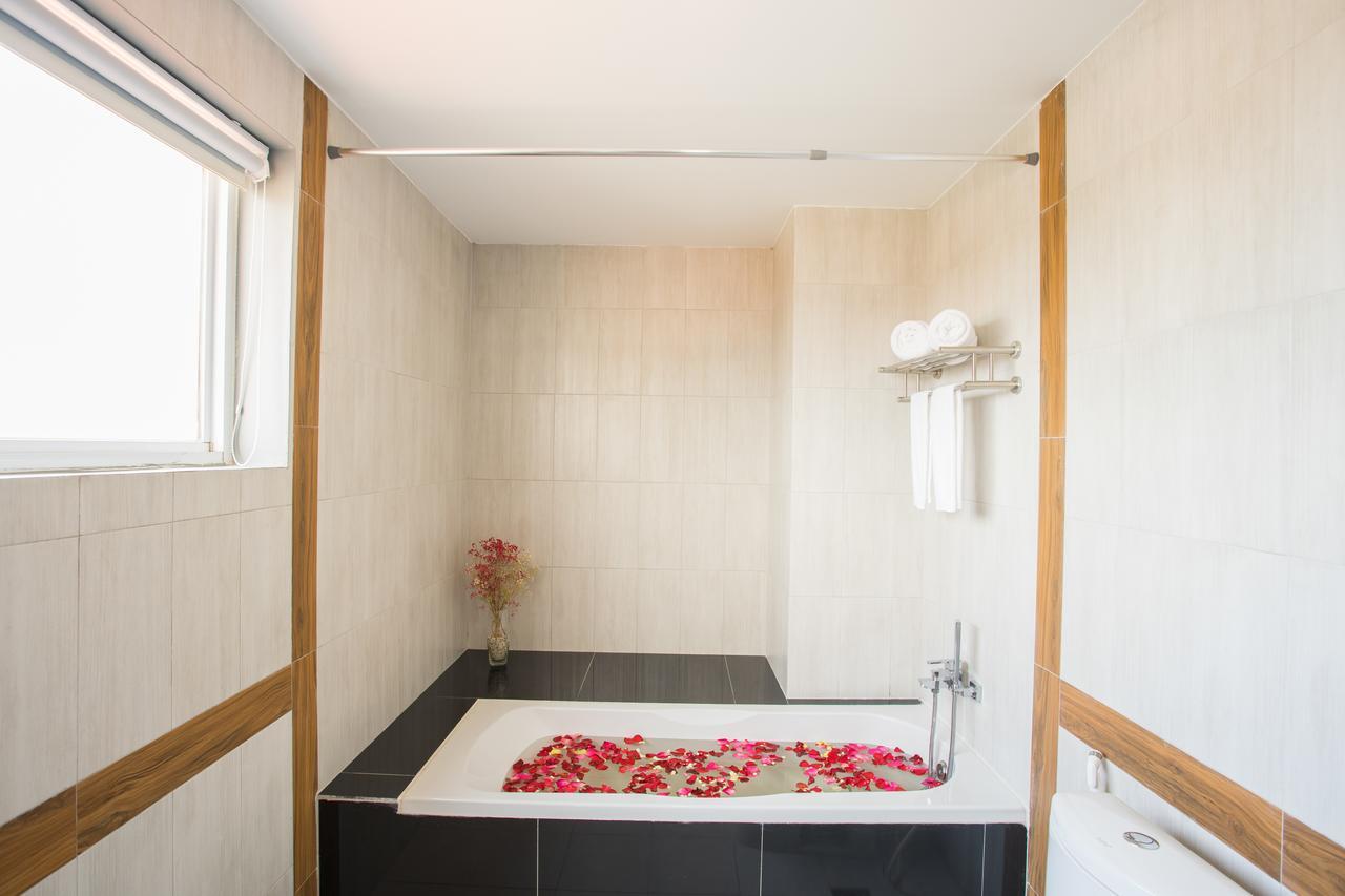 פנום פן Kuch Oudom Hotel מראה חיצוני תמונה