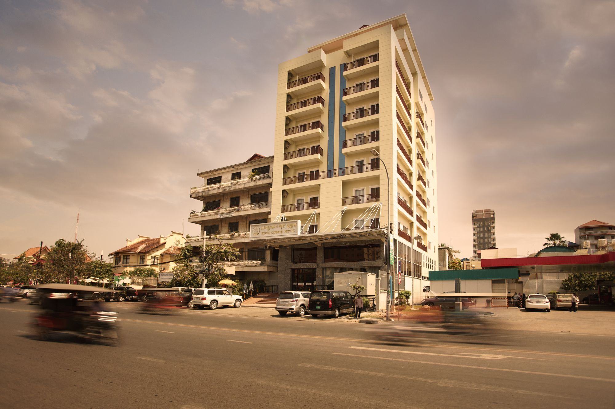 פנום פן Kuch Oudom Hotel מראה חיצוני תמונה